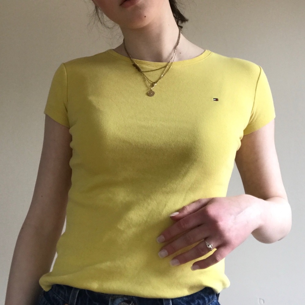 vintage tommy hilfiger yellow tee